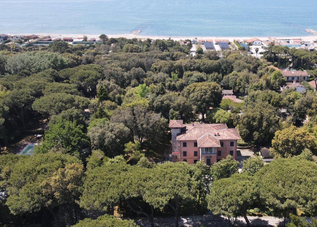 Residence Il Fortino Marina di Massa Extérieur photo